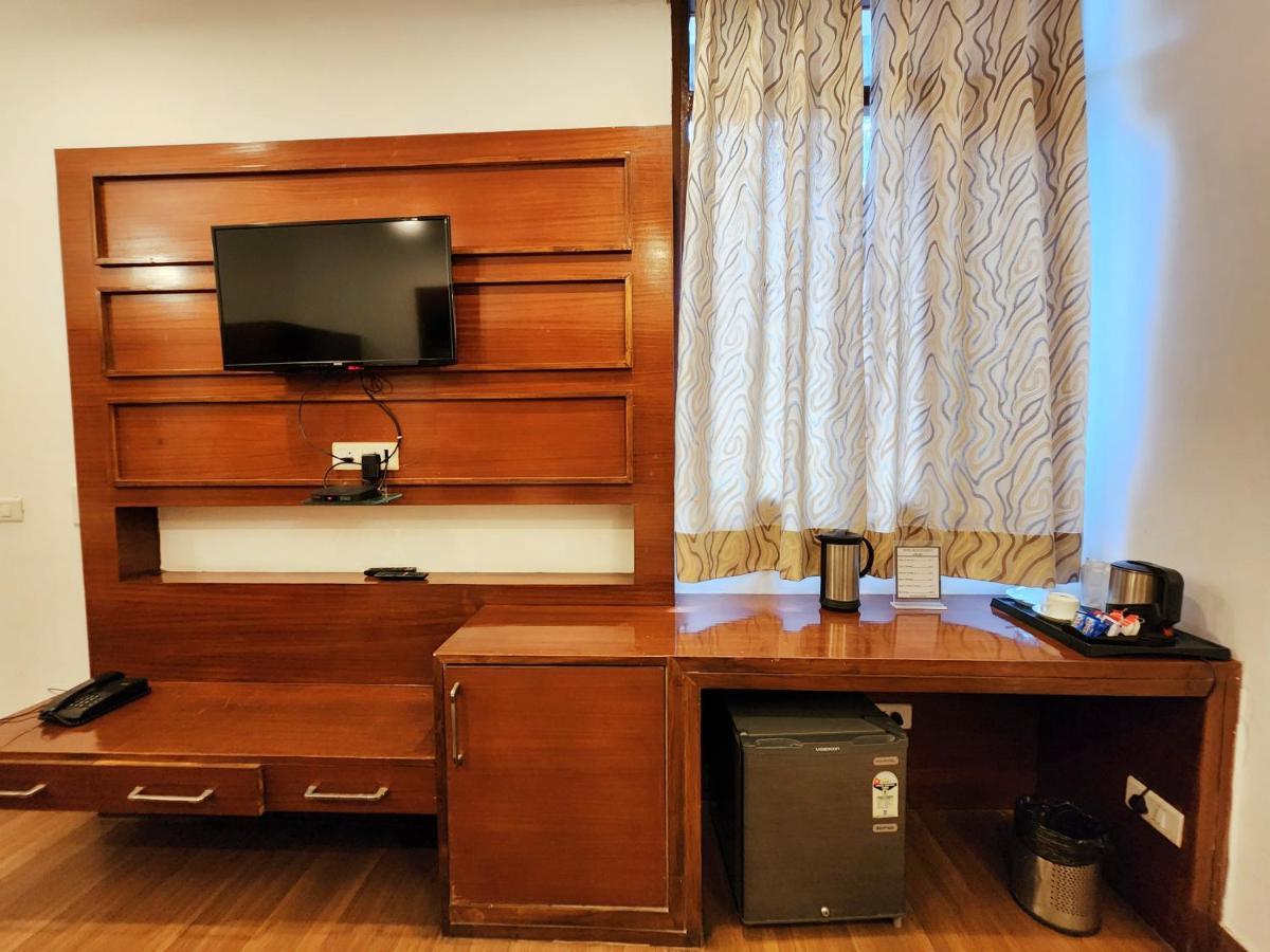 Hotel Bliss Касаули Экстерьер фото