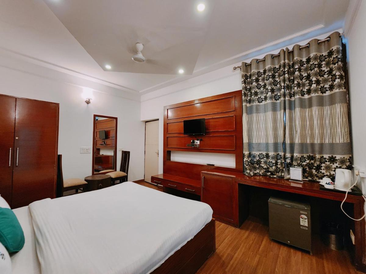 Hotel Bliss Касаули Экстерьер фото