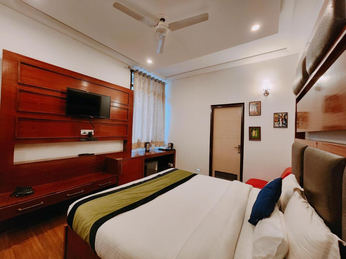 Hotel Bliss Касаули Экстерьер фото