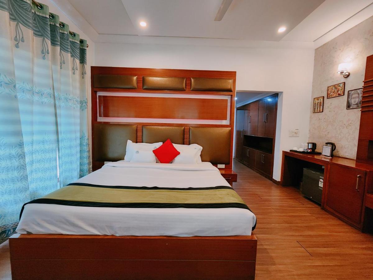 Hotel Bliss Касаули Экстерьер фото